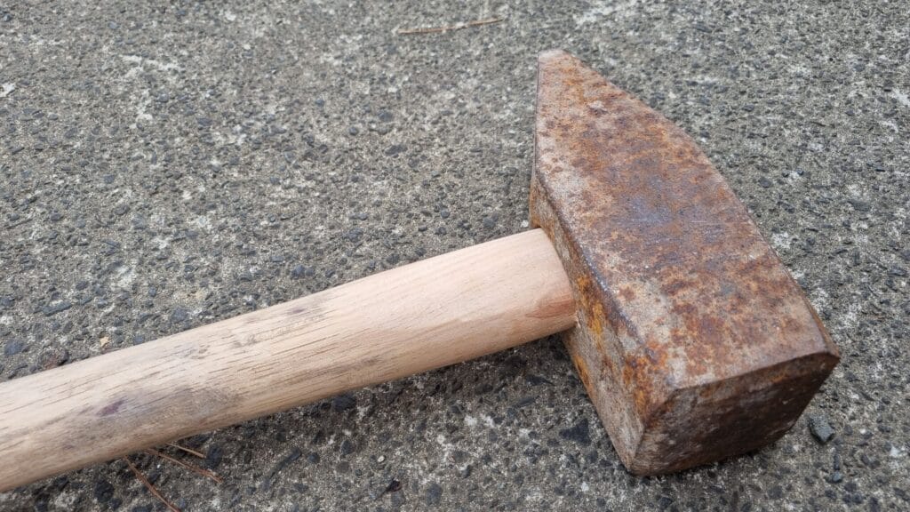 Piucture of a large hammer